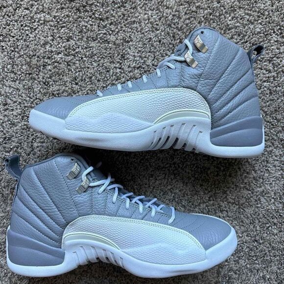 Nike Air Jordan 12 Stealth Cool Grey Size 9.5 Men's - Picture 2 of 7